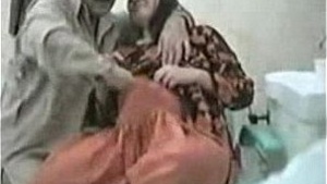 Pakistani couples meet in the sanatorium for the sick.