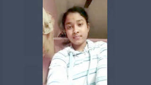 Beautiful girl showing her tits pussy Clip