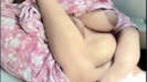 Hot anti-prude desi chick in car in MMS