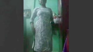 Bhabhi's sexy nude photos and horny records