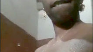Sexy Desi girl takes a hot bath.
