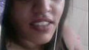 Live webcam chat with a girl on Bigo live