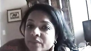 Boobs of Delhi’s mother I would like to feel while getting a young man’s cock