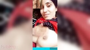 Phone sex with hot Paki girl’s big boobs on video call