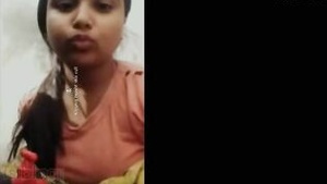 Chubby college student from India in XXX experience reveals her breasts and vagina in the video.