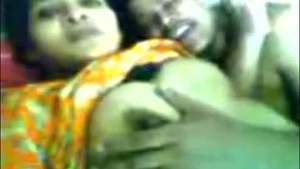 An Indian woman has a threesome with her girlfriends