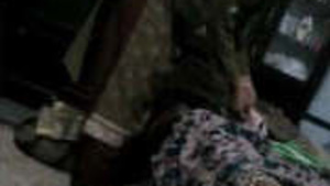 Hot scene with big ass Pakistani auntie