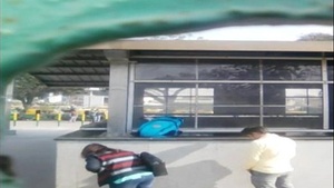 Public scene of an aunt’s intimal moment with her lover on a road threshold