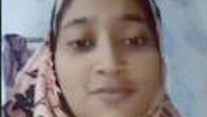 Hot Indian housewife showing her ass in part 3.