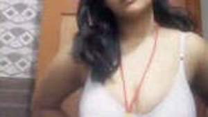 Hot scenes of desi babes in action.