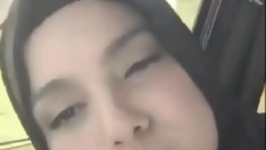 Sikensikene TK in a turban watches mature content.