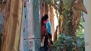 Outdoor sex between college friends in an MMS video