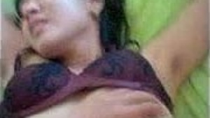 Hot as fuck Indonesian aunty on her knees for action