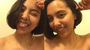 Pretty递pretty small bosom