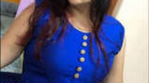 Lover's fingering and intercourse with a beautiful girl with a chubby body.