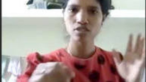 A Indian teenage girl strips and shows her body.