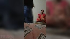 Desi housewife caught in MMS scandal while having sex with another man.