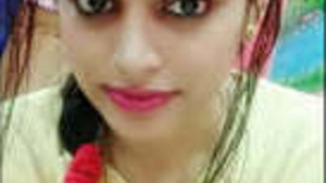 Hot scenes with a hot Indian actress.