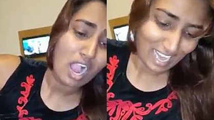 Light skinned in-law’s dark and hairy pussy gets wiped by her spouse