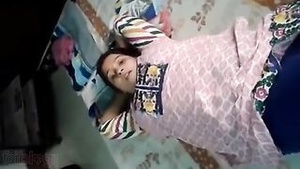 Married woman with big chest in Bhopal’s home indulges in foreplay and oral sex