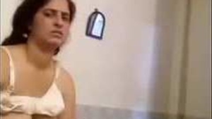 Big bouncing boobs of a hot village bhabhi