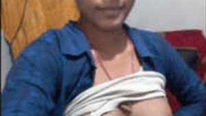 Married Indian woman shares some intimate moments on video call