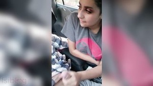Indian secretary gives blowjob in the manager’s car