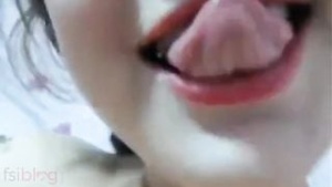 A glamorous Indian married woman shares naked photos via sexting.