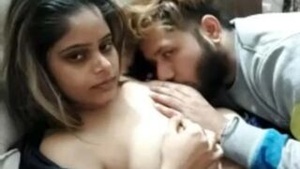 Indian lovers love making love while on MMS camera