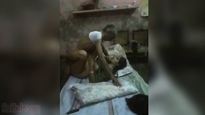 Video of hot Dehati farmer and his wife in action