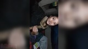 Beautiful virgin finds love in her college days