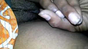 An employee of a person has made public a sex video.