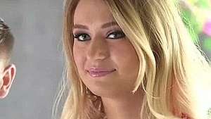 Natalia Starr, a housewife with a secret: fraud and unlimited sexual desire