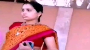 Coimbatore aunties outdoors in scandalous silk sarees and sex acts.