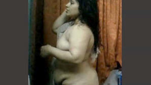 Desi Bhabhi After Bathtub Nude Registration