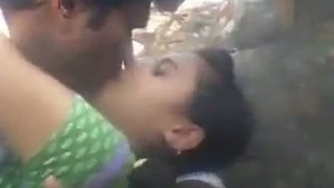 Hot college girl enjoys kisses and outdoor sex with her boyfriend