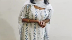 Sex with desi village maid in local village xxx scene