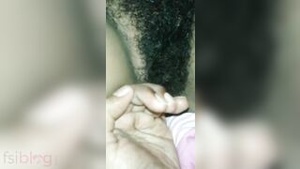 Hot XXX sex scene of oral sex with girl from Sri Lanka and her hairy bush