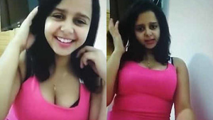Pretty woman Manju Kumari from Bangalore showing her beautiful big boobs.